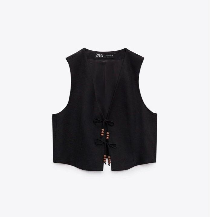 Zara linen Black Vest (Category: Sleeveless) located in Santa Rosa. Submitted by kv_declutter (Listing ID 1439786847, Image 1). Description: - Zara black vest - excellent condition - rfs: decluttering.
