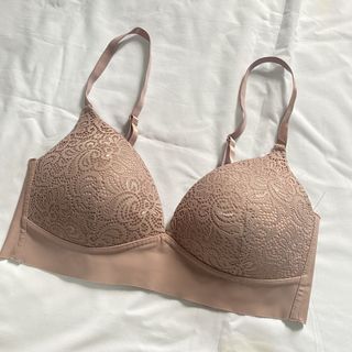 (Category: ) located in . Submitted by thickandthrifty (Listing ID 1440001658, Image 1). Description: .