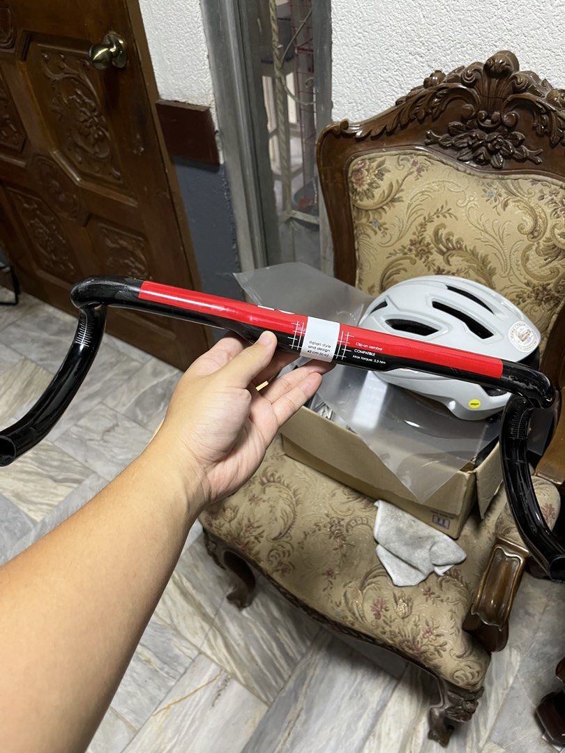 3T Ergonova Team Carbon Handlebar (Category: Bicycles) located in Cainta. Submitted by s.amiel (Listing ID 1440083420, Image 2). Description: - 3T Ergonova Team Road Handlebar - Size: 42 cm (center-to-center) - Italian Design - Color: Red and Black - Compatible with clip-on aerobars 9.5/10 condition Almost new.