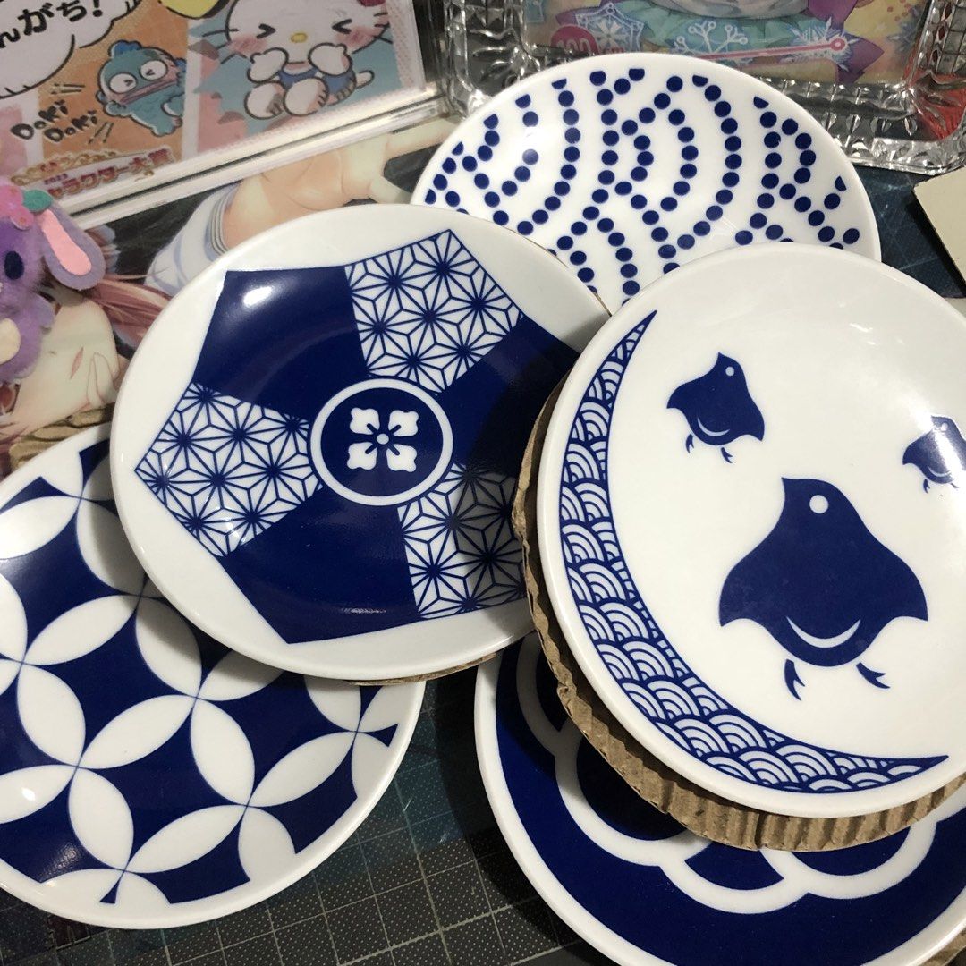 5-PC SET OF SMALL PLATES (Category: Coffee & Tea Tableware) located in Quezon City. Submitted by kitsune.treasures (Listing ID 1440163440, Image 1). Description: *First to pay policy! *1 day reservation only. Failure to pay on time, auto cancel. 📍Quezon City * MOD: J&T | Lalamove * MOP: GCASH | BPI 📦ON HAND AND READY TO SHIP CONDITION: WHAT YOU SEE IS WHAT YOU GET. Dimensions: Kindly check the photos for the actual measurements. Please check al