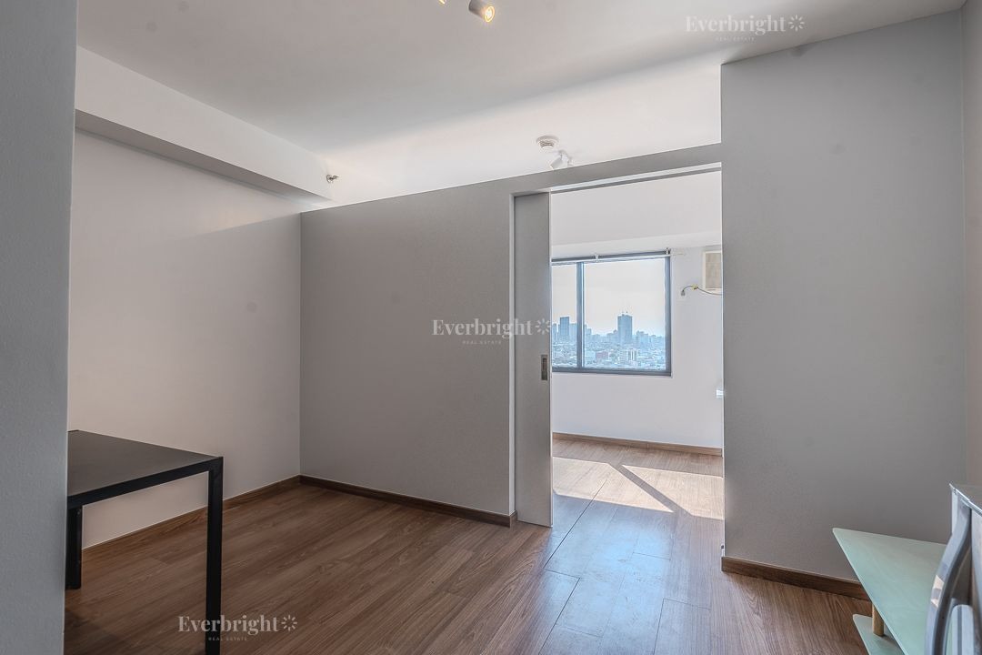 (Category: ) located in . Submitted by renzproperties (Listing ID 1440031414, Image 1). Description: .