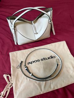 (Category: ) located in . Submitted by chloesboutique (Listing ID 1440143959, Image 1). Description: .