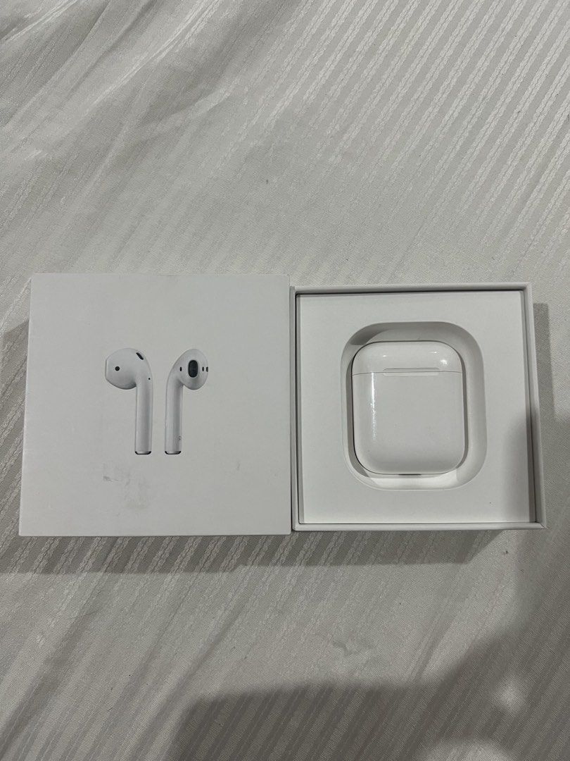 Apple AirPods (2nd Generation) (Category: Earphones) located in Quezon City. Submitted by shaggieboi (Listing ID 1440075858, Image 1). Description: Decluttering sale RFS: Upgrading.