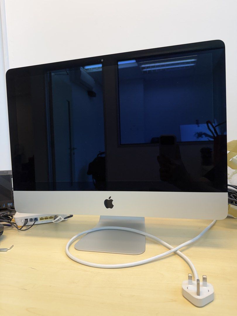 Apple iMac (21.5 inch) Desktop Computer464595444711434240