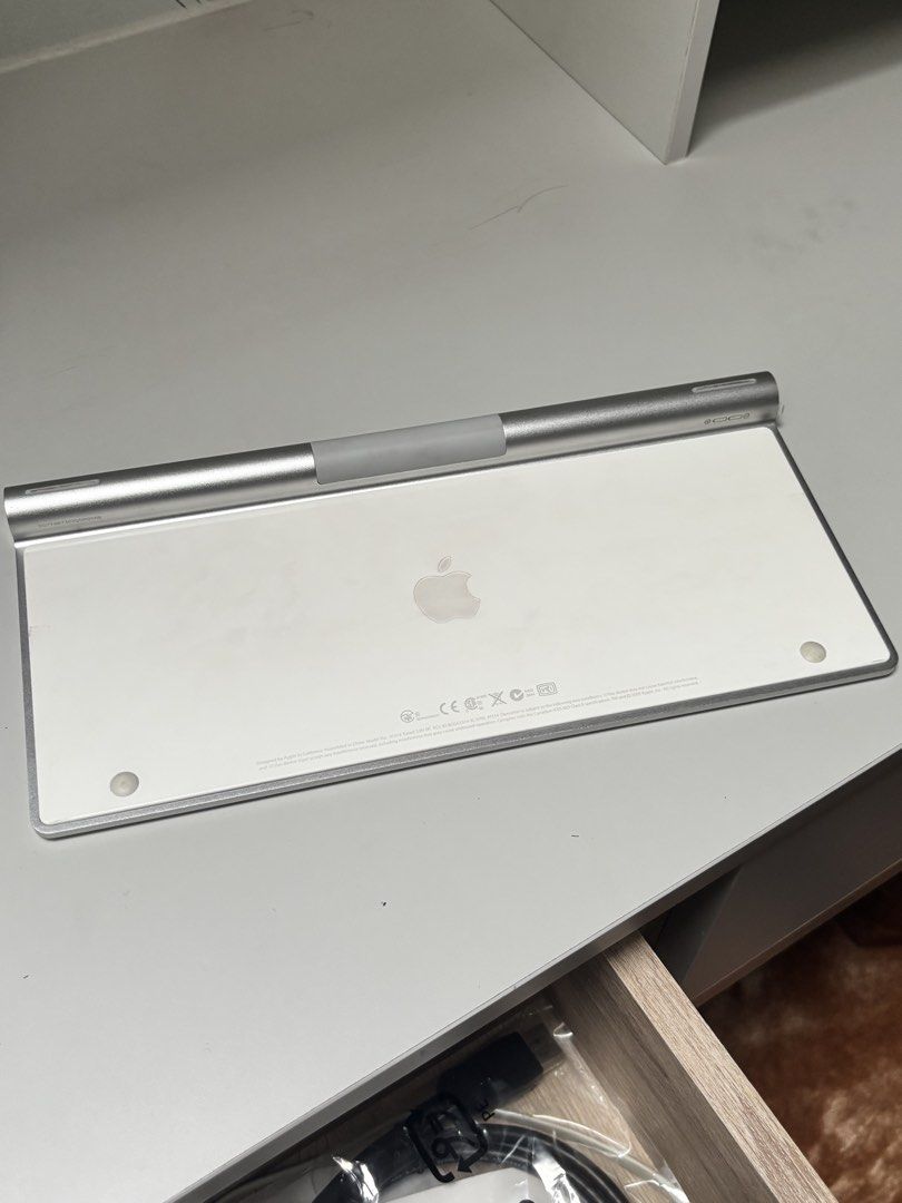 Apple Magic Keyboard A1314 Wireless Bluetooth Keyboard464730279977297922