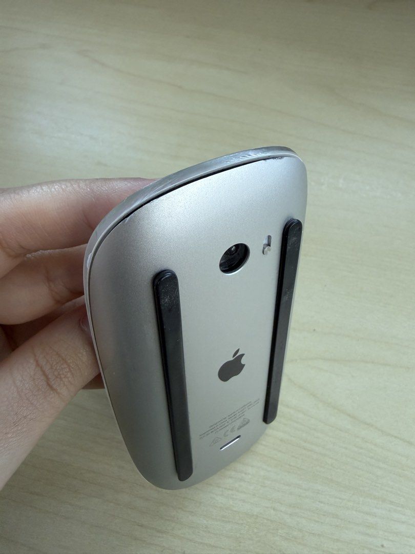 Apple Magic Mouse - White464732951424552961