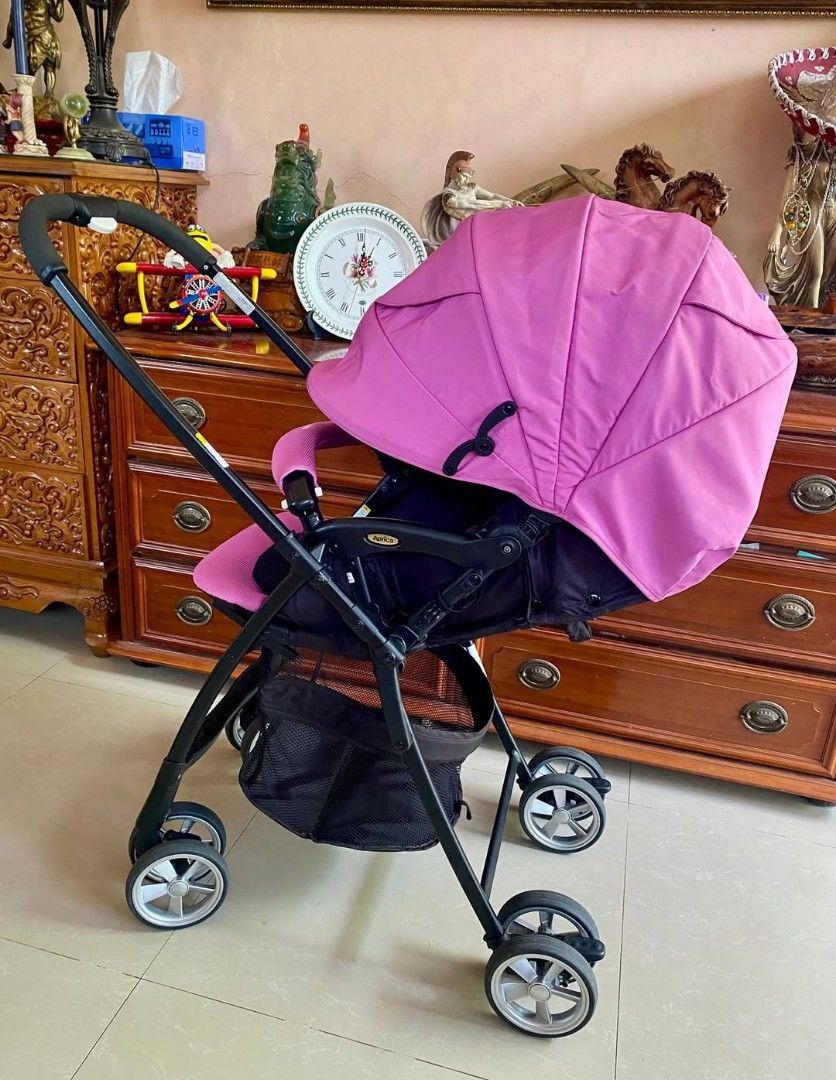 Aprica Flyle Baby Stroller (Category: Strollers) located in Cebu City. Submitted by bellababystuffcebu (Listing ID 1440189701, Image 2). Description: Aprica Flyle Baby Stroller Preloved in Very Good Condition Lightweight 5kg Reversible Handle One hand fold and unfold Flat Recline for Sleeping Position High Seat 53cm from floor Swivel front Wheels soft-shock absorbing wheels Full Cover with UV Protection, waterproof 2 step brake system 5pt safety 