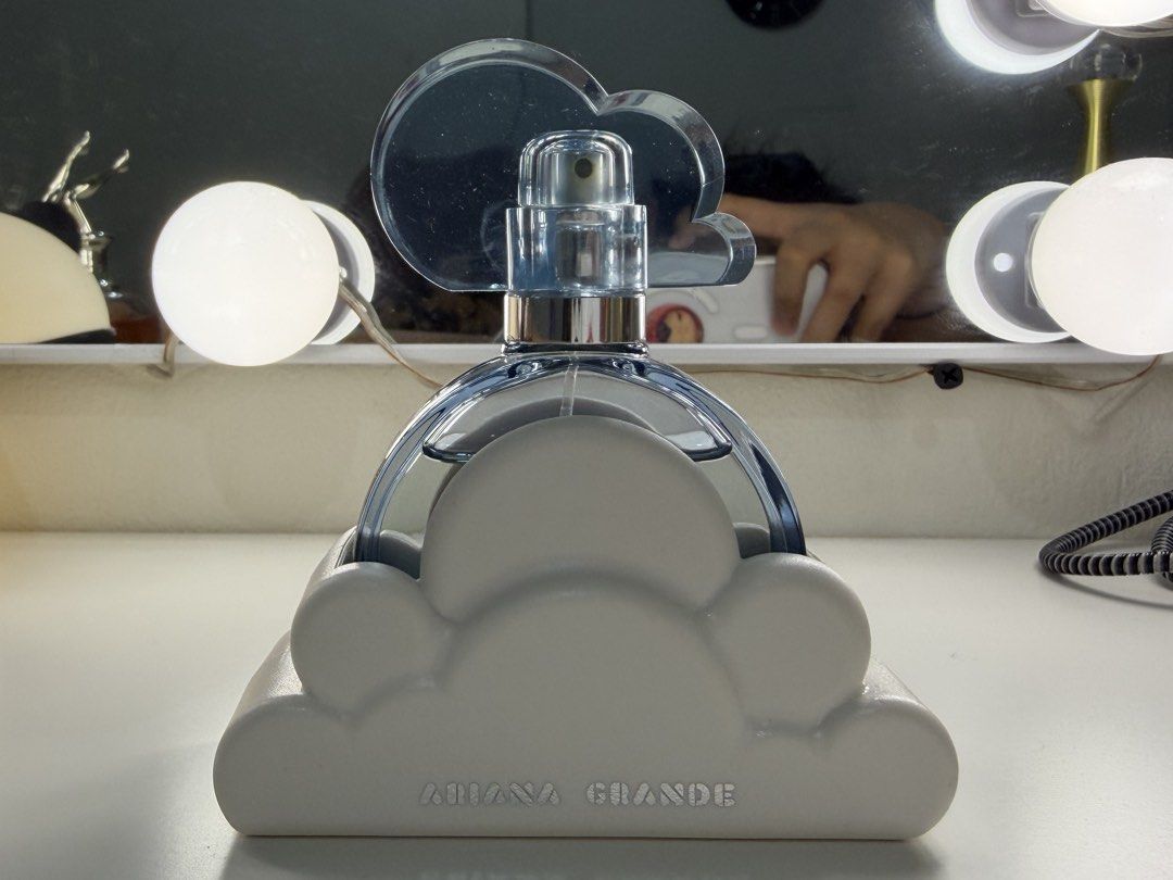 Ariana Grande Cloud 30 mL (Category: Fragrance & Deodorants) located in Manila. Submitted by iconvee (Listing ID 1440043207, Image 1). Description: - ORIGINAL from U.S - slightly used. - NO BOX! - PM for more pics MOD: gcash/BDO. SHIP: lalamove/j&t. buyers cover fee. .