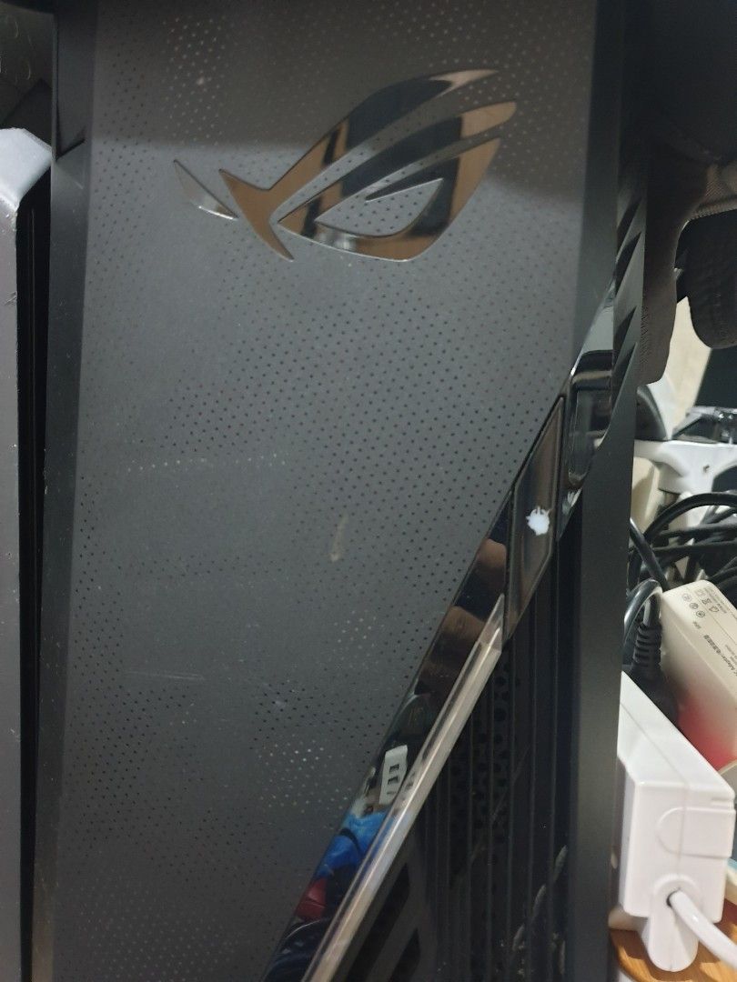 ASUS ROG desktop465089562506045440