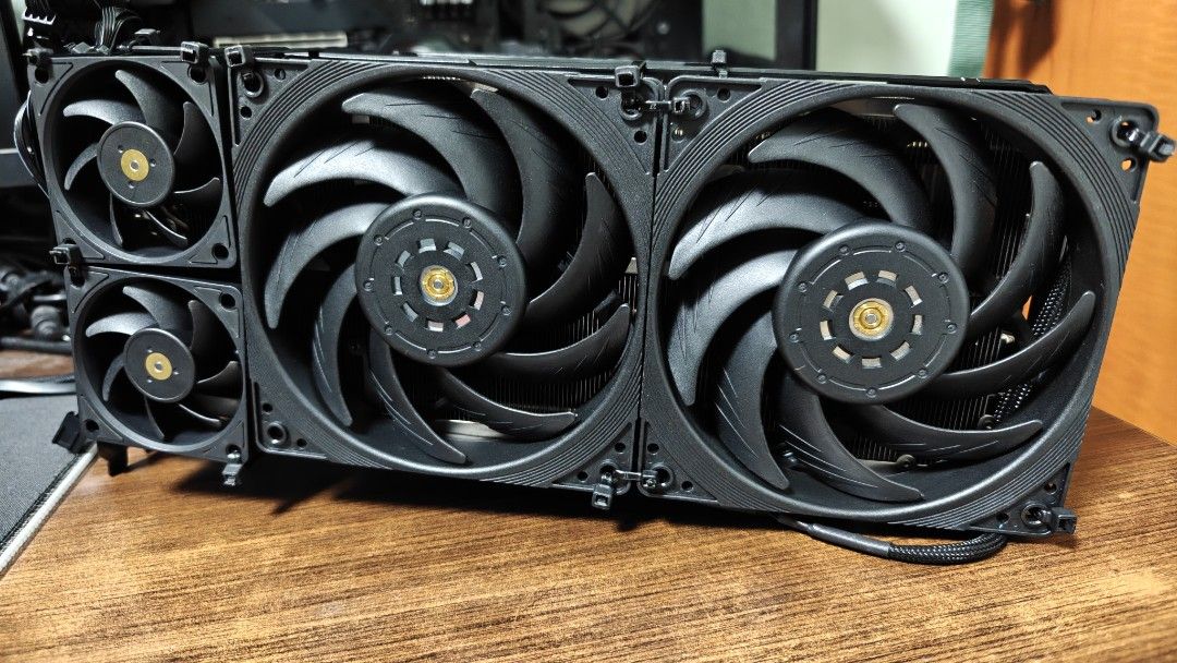 Asus Strix RTX 3090 Deshrouded464741002967797760