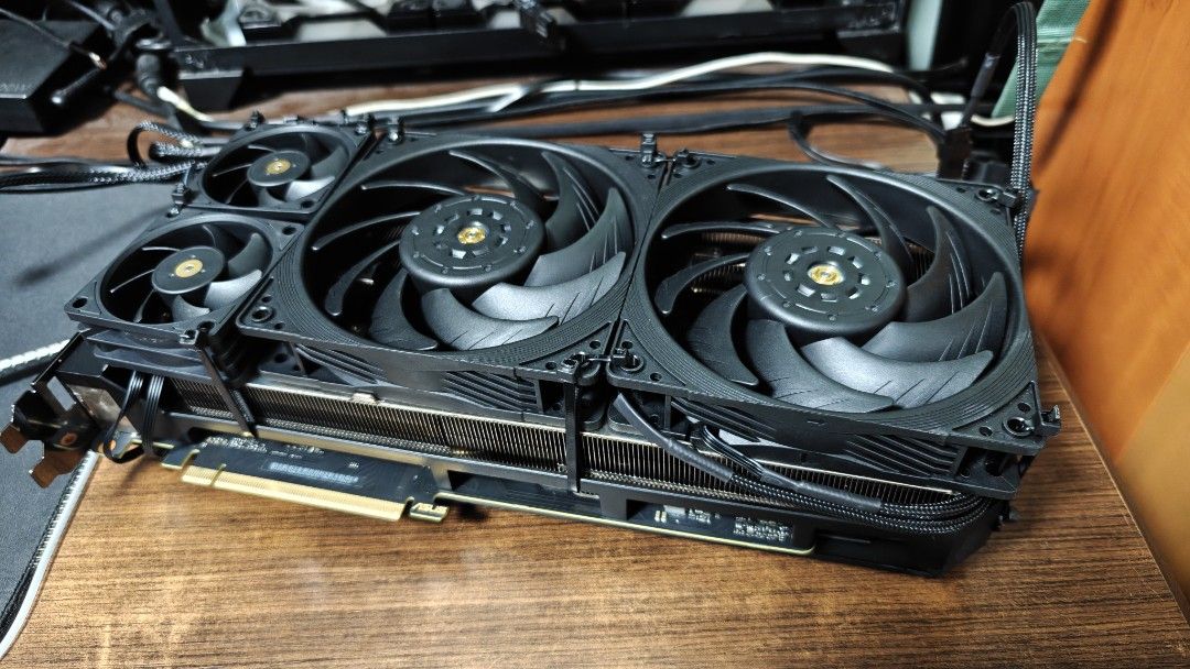 Asus Strix RTX 3090 Deshrouded464741002967797762