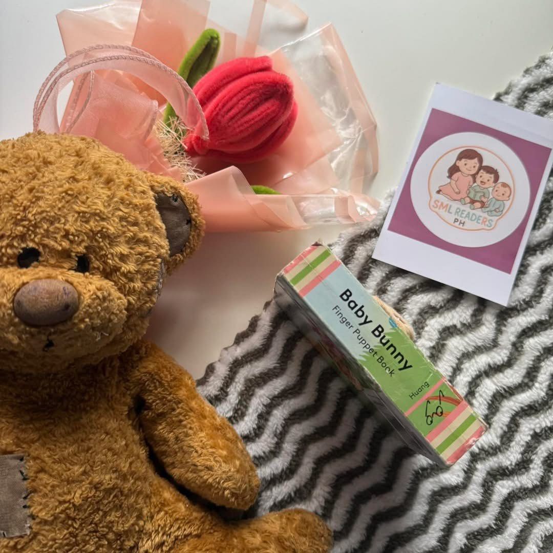 Baby Bunny Finger Puppet Board Book (Category: Children's Books) located in Taguig. Submitted by smlreadersph (Listing ID 1440016897, Image 3). Description: 💗 𝐁𝐚𝐛𝐲 𝐁𝐮𝐧𝐧𝐲 – 𝐅𝐢𝐧𝐠𝐞𝐫 𝐏𝐮𝐩𝐩𝐞𝐭 𝐁𝐨𝐚𝐫𝐝 𝐁𝐨𝐨𝐤 Author: Chronicles Publishing 📖 Condition: Preloved finger puppet board book in good condition, perfect for little hands and storytime fun! 🐰✨ 👧👦 Age Recommended: 1–4 years 📘 About the Book: Follow Baby Bunny on a cut