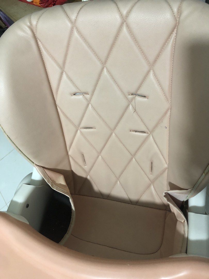 Baby High Chair Foldable Adjustable (Category: Baby High Chairs) located in Manila. Submitted by ohdrew (Listing ID 1440007303, Image 3). Description: Baby High Chair Adjustable Foldable Bawas Gamit MEET UP 📍BULACAN LOMA DE GATO 📍MEYCUAYAN HERITAGE, BAHAY PARE 📍 SJDM CENTRAL STATION TERMINAL, MERCURY MUZON 📍SM CALOOCAN 📍SM FAIRVIEW.