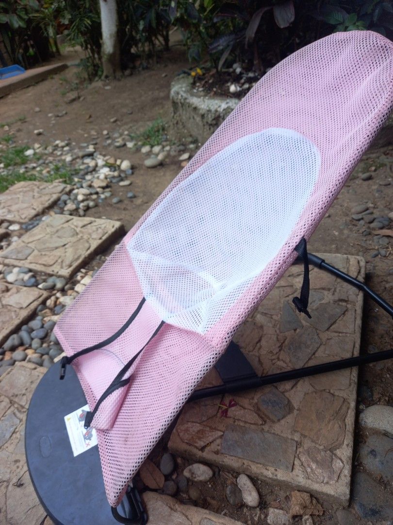 Baby rocking chair (Category: Infant Playtime) located in Manila. Submitted by miriam.11 (Listing ID 1440025037, Image 2). Description: lightly used lng po,.
