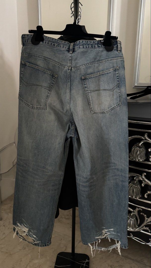 Balenciaga FW23 Baggy Drawstring Jeans (Category: Luxury Apparel) located in San Fernando. Submitted by mnlt_o (Listing ID 1440047600, Image 2). Description: Brandnew Never worn Purchased in Paris Fits 31-34US Fixed Price: 31,000 Location: San Fernando, Pampanga.