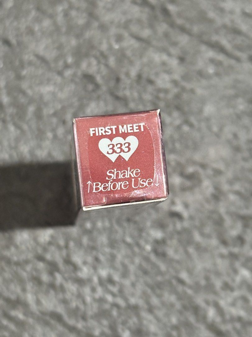 Barenbliss vinly lip cream (Category: Makeup) located in Balagtas. Submitted by siennaspi (Listing ID 1440094062, Image 2). Description: .