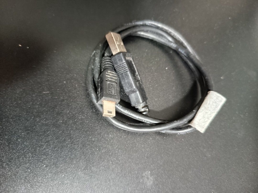 Black USB to Mini USB Cable464970615557335040