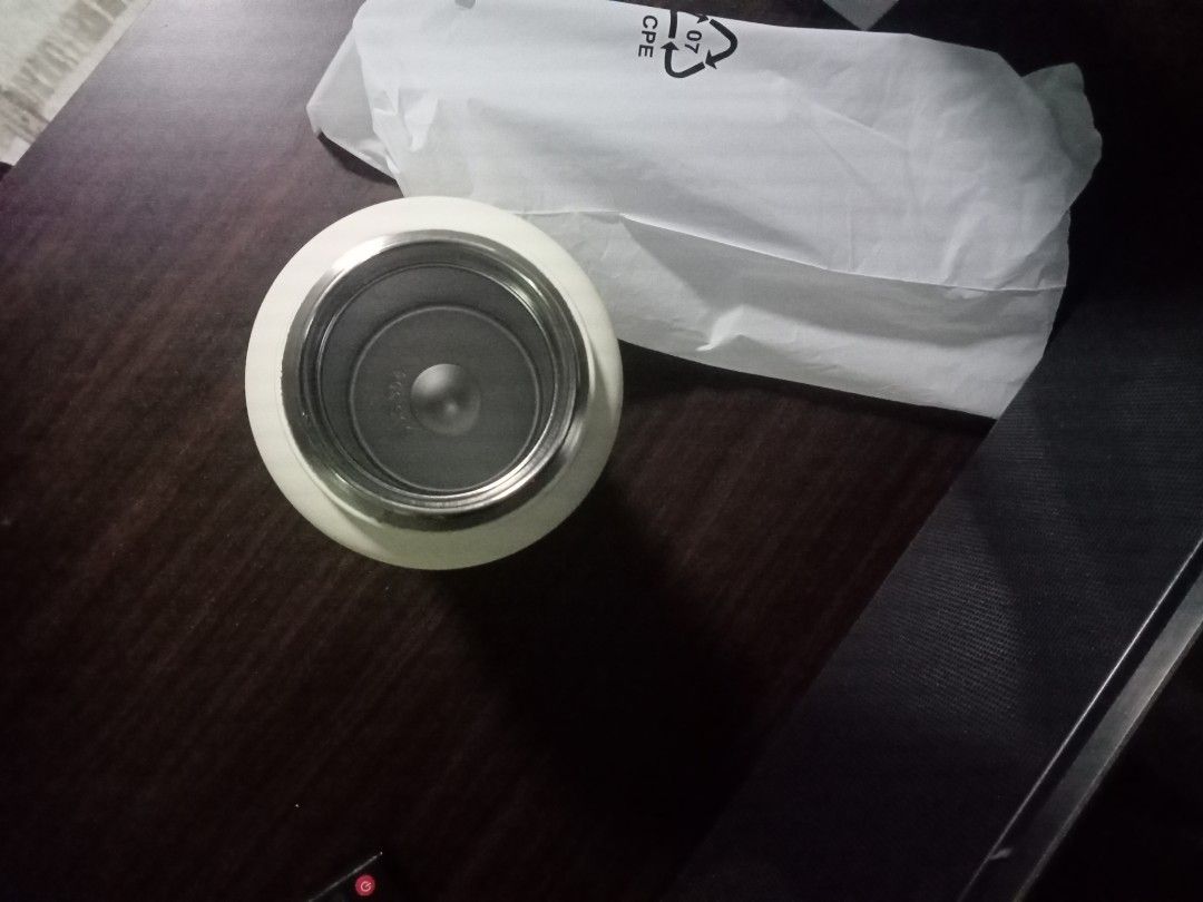 BNIB Grab 4H Water Bottle464819108121815040