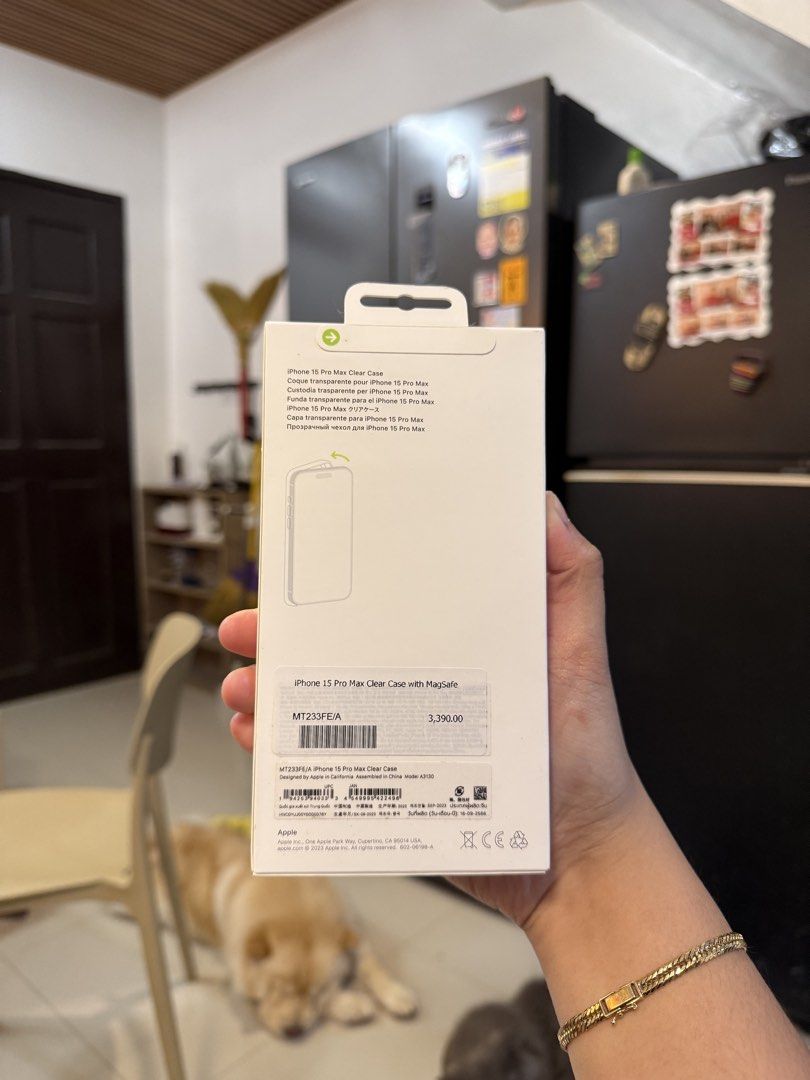 Brandnew Original Apple Clear Case for iPhone 15 Pro Max (Category: Cases & Sleeves) located in Imus. Submitted by alexandrianicolenavarro (Listing ID 1440174805, Image 2). Description: Brandnew Original Apple Clear Case .