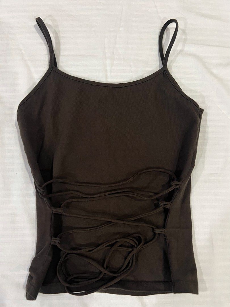 Brandy Melville Tops ALL AVAILABLE (Category: Sleeveless) located in Makati City. Submitted by mariamarts (Listing ID 1440007648, Image 1). Description: All below ₱1,000! Send a message for price of item you are interested in! .