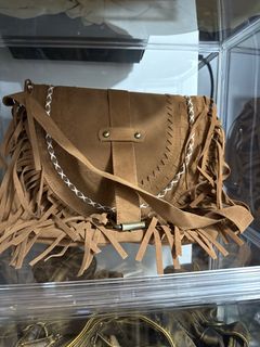 (Category: ) located in . Submitted by ami_love_clothing (Listing ID 1440117396, Image 1). Description: .