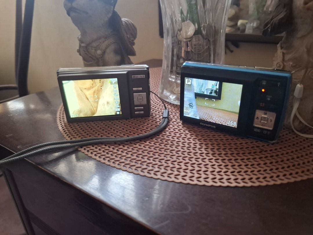 Bundle Olympus 14mp Fe-4020 & 12mp Fe46 (Category: Cameras) located in Caloocan City. Submitted by jatrix (Listing ID 1440077664, Image 2). Description: Bundle Olympus digcam Working po parehas yan, walang mga issue sa pagkuha. Yun blue lang na cam yun clip sa lock sa bat nabali. Pero sa camera po mismo walang issue nagagamit maayos po. Test to sawa po bago kunin.l - Olympus fe 4020 14megapixel - Olympus fe 46 12megapixel 5k for both na lang Pm l