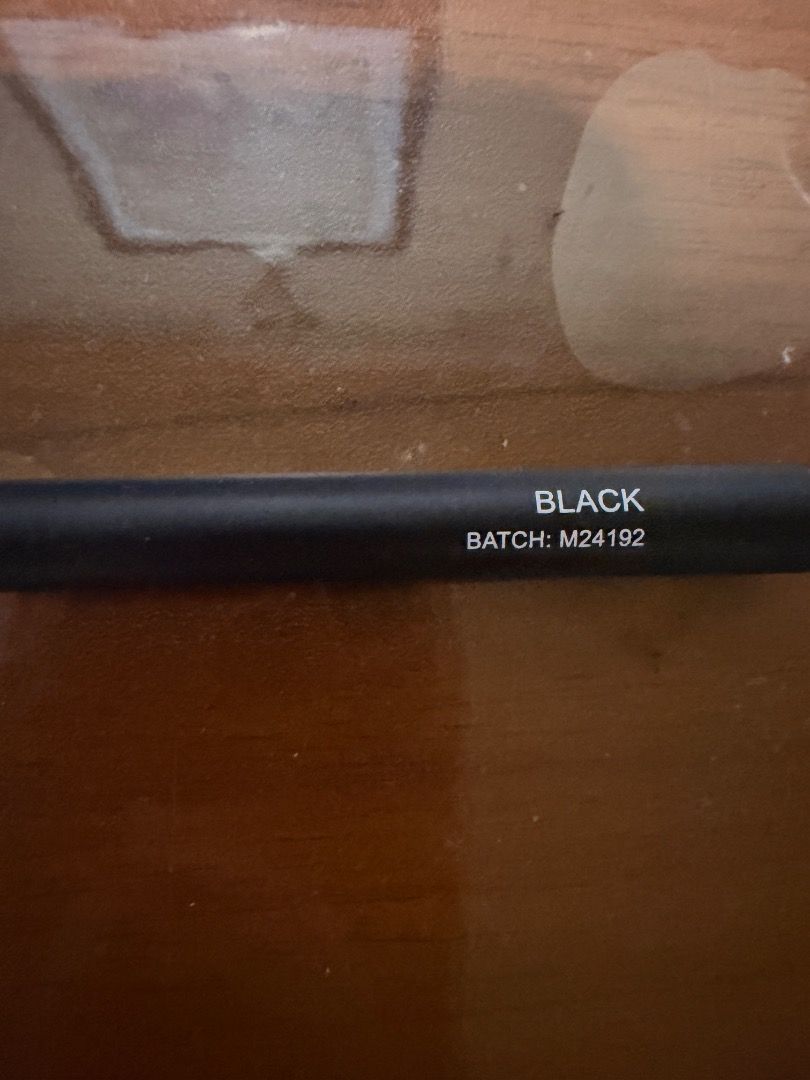 BYS Ultra Fine Tip Liquid Eyeliner Pen - Black (Category: Makeup) located in Pasig City. Submitted by nwlsoq (Listing ID 1440100252, Image 2). Description: - BYS Ultra Fine Tip Liquid Eyeliner Pen in Black - achieve precise lines and sharp wings - fine tip for detailed application - glides on smoothly for a flawless finish - batch code: M24192 - used only once - bought December 2025 - RFS: ‘di ako marunong mag-eyeliner 😭.