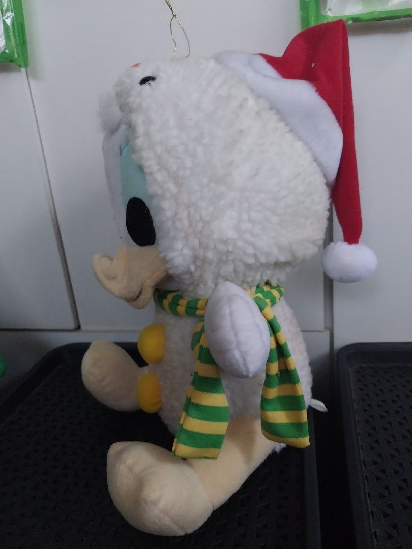 Christmas donald duck (Category: Plushies & Soft Toys) located in Abucay. Submitted by g_treasures (Listing ID 1439995958, Image 3). Description: 12 inches.