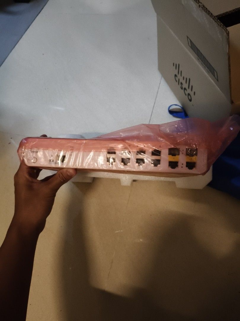 Cisco Catalyst 2960-C Network Switch465089563576258560