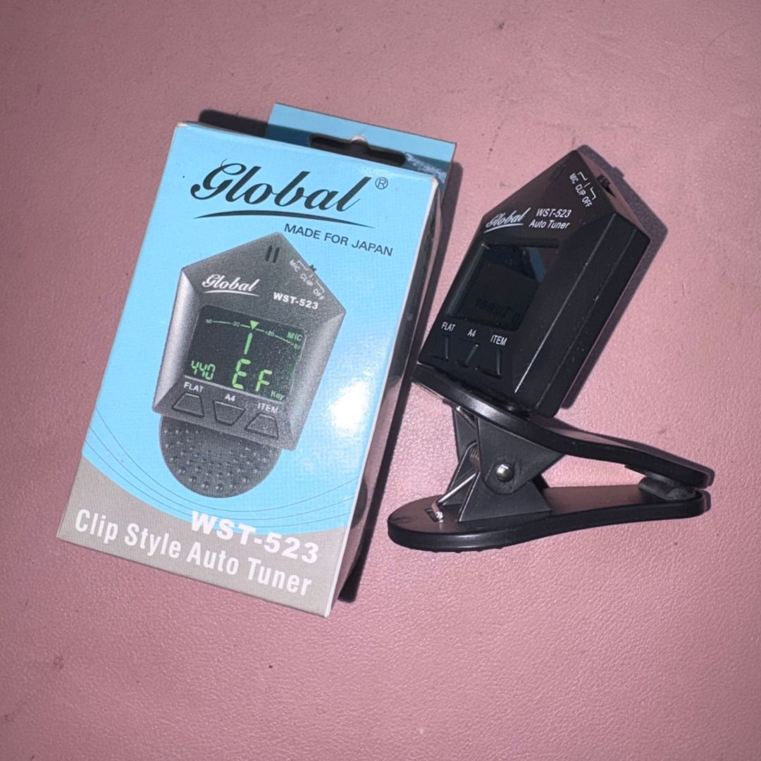Clip style auto tuner for guitar, ukelele, etc. (Category: Musical Instruments) located in Cavite. Submitted by cchilinnstuffs (Listing ID 1440074674, Image 1). Description: - originally bought for PHP500 - needs battery RFS: decluttering.
