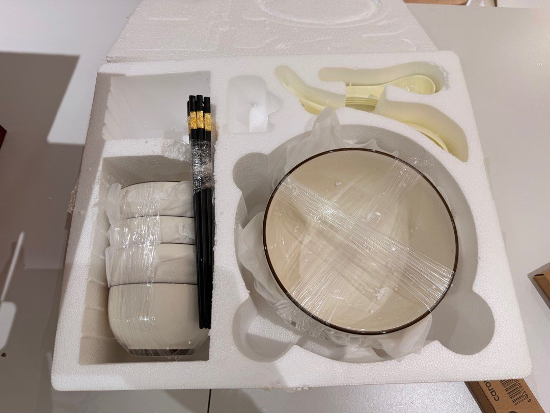 Cream colour  dinnerware set464553135875696641