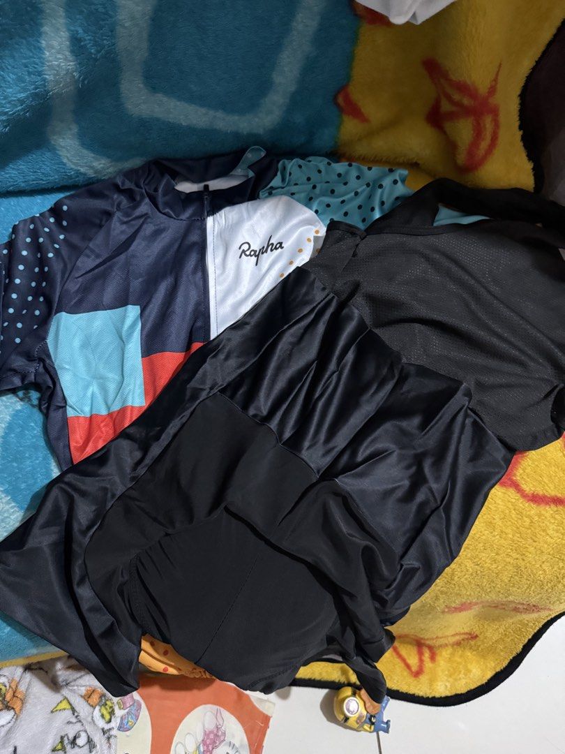 CYCLING JERSEY (Category: Activewear) located in San Isidro. Submitted by cosmic.nikks (Listing ID 1440166787, Image 1). Description: BRANDNEW SIZE MED.