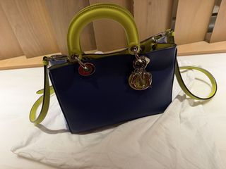 （分類：）位於 。 由 daniecyl 提交（商品編號 1440123535，圖片 1）。簡介： 。