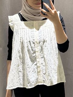 (Category: ) located in . Submitted by ainazln (Listing ID 1439993728, Image 1). Description: .