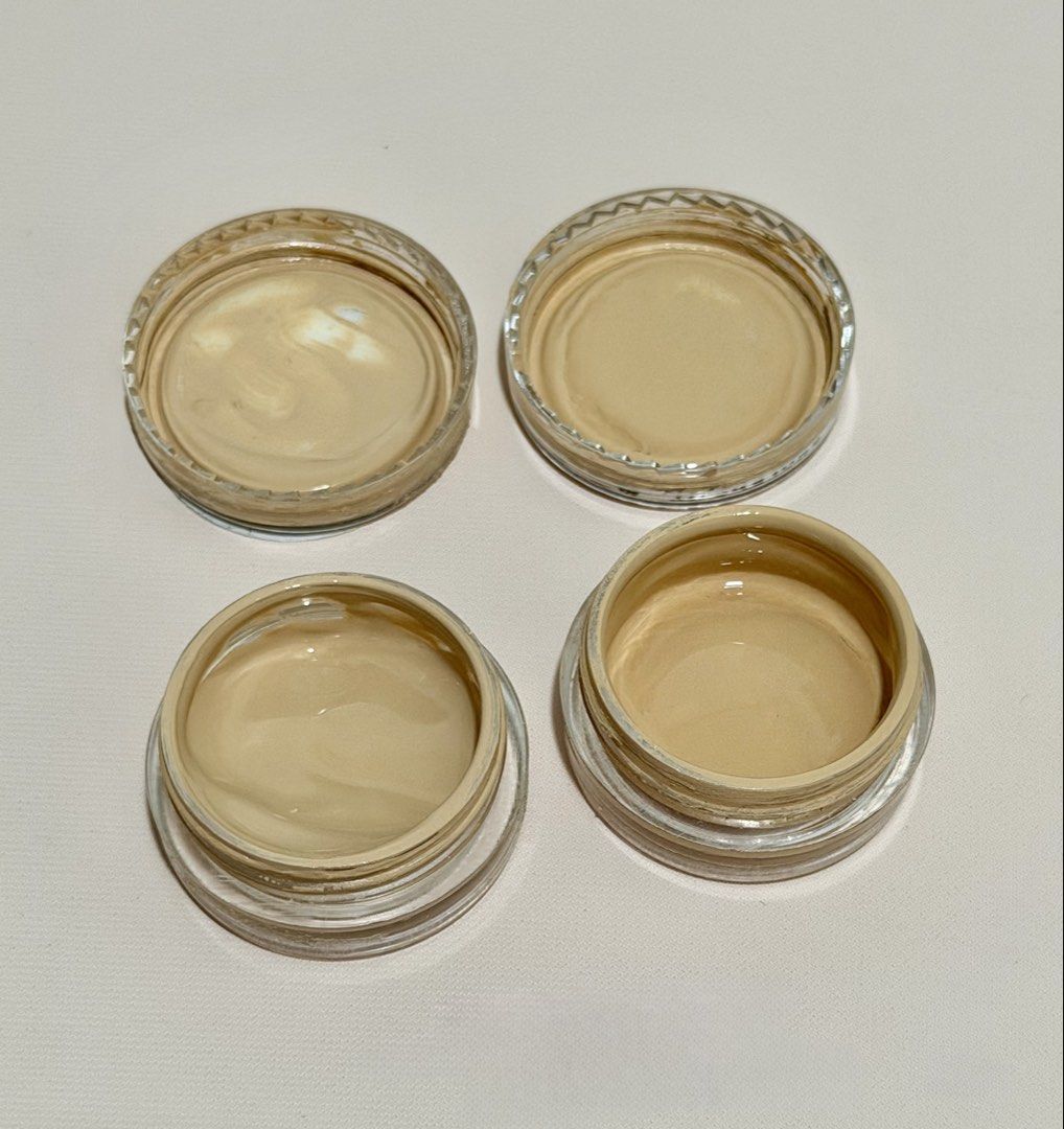 Enigma Foundation FN04 & Strokes Foundation Light Neutral (Category: Makeup) located in Makati City. Submitted by vrgraika (Listing ID 1440108395, Image 2). Description: (check photos kung anong price sya if sa online bbili) this is perfect if hesitant ka pa sa shade match mo! get this both especially if you're a light neutral girlie like me!! selling this to help other girlies kasi hello 1 swatch lang naman need mo to know if it's your shade 😭 