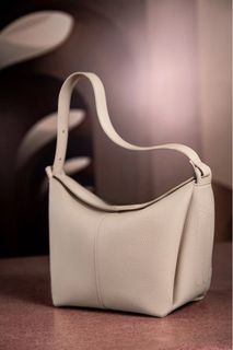 (Kategori: ) berada di . Dikirim oleh humairose (ID iklan 1440168126, Gambar 1). Deskripsi: .