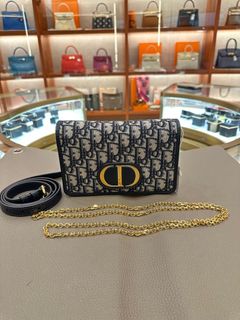 (Category: ) located in . Submitted by brandstationsg (Listing ID 1439994503, Image 1). Description: .