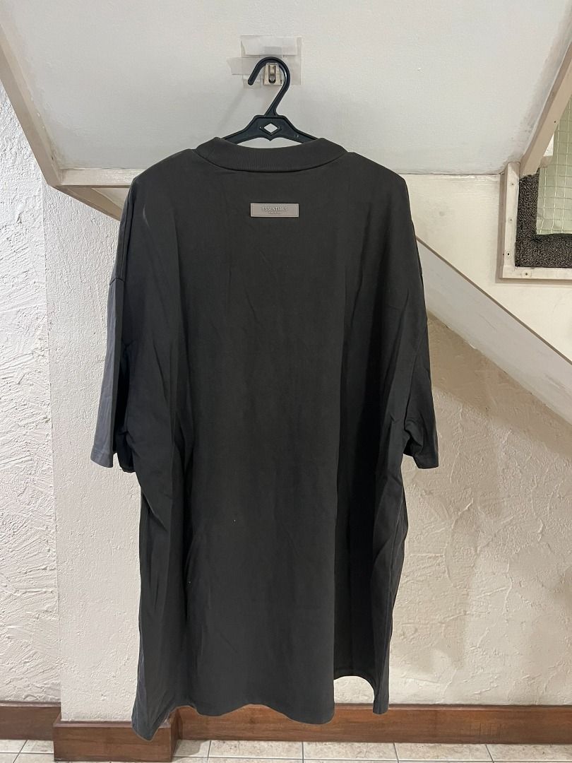 Fear of God Essentials 1977 T-Shirt XL Dark Grey (Category: Tshirts & Polo Shirts ) located in Baguio. Submitted by pinkpixie (Listing ID 1440115662, Image 3). Description: FOG Essentials 1977 8.5/10 Sz XL 33lx25W.