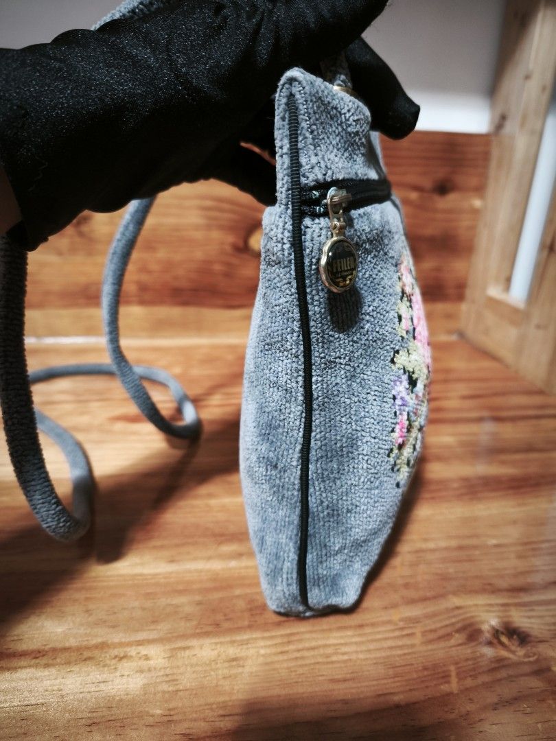 FEILER crossbody bag (Category: Cross-body Bags) located in Baguio. Submitted by queenlyne_vintage_rare_finds (Listing ID 1440194005, Image 3). Description: .
