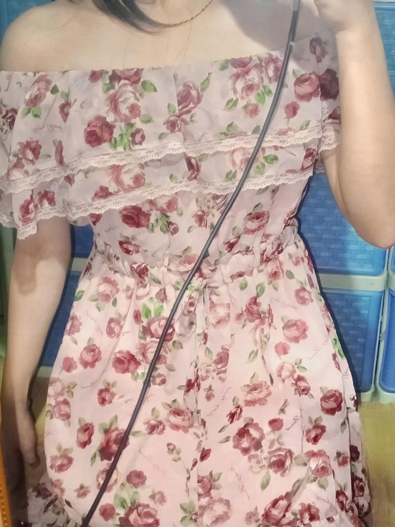Floral coquette dress (Category: Dresses) located in Manila. Submitted by maianerva (Listing ID 1440143565, Image 3). Description: .
