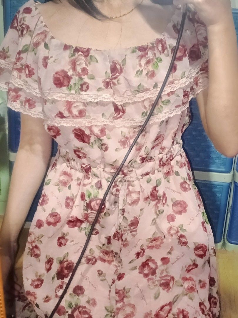 Floral coquette dress (Category: Dresses) located in Manila. Submitted by maianerva (Listing ID 1440143565, Image 2). Description: .