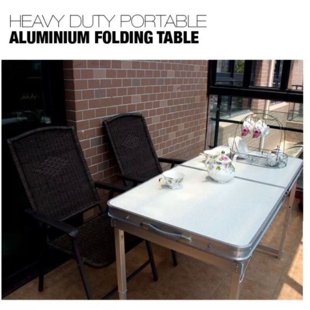 Foldable table465149331526789123