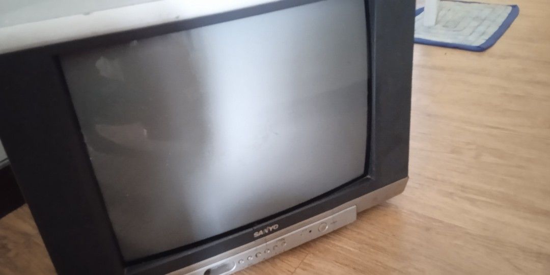 Furniture For Sale (Category: Other Home Furniture) located in Manila. Submitted by rionava (Listing ID 1440159106, Image 3). Description: For Sale ref,tv,aircon, package for sale as is with minor issue in tv for comlete details and other inquiries just contact the seller serious and interested parties only will entertained.