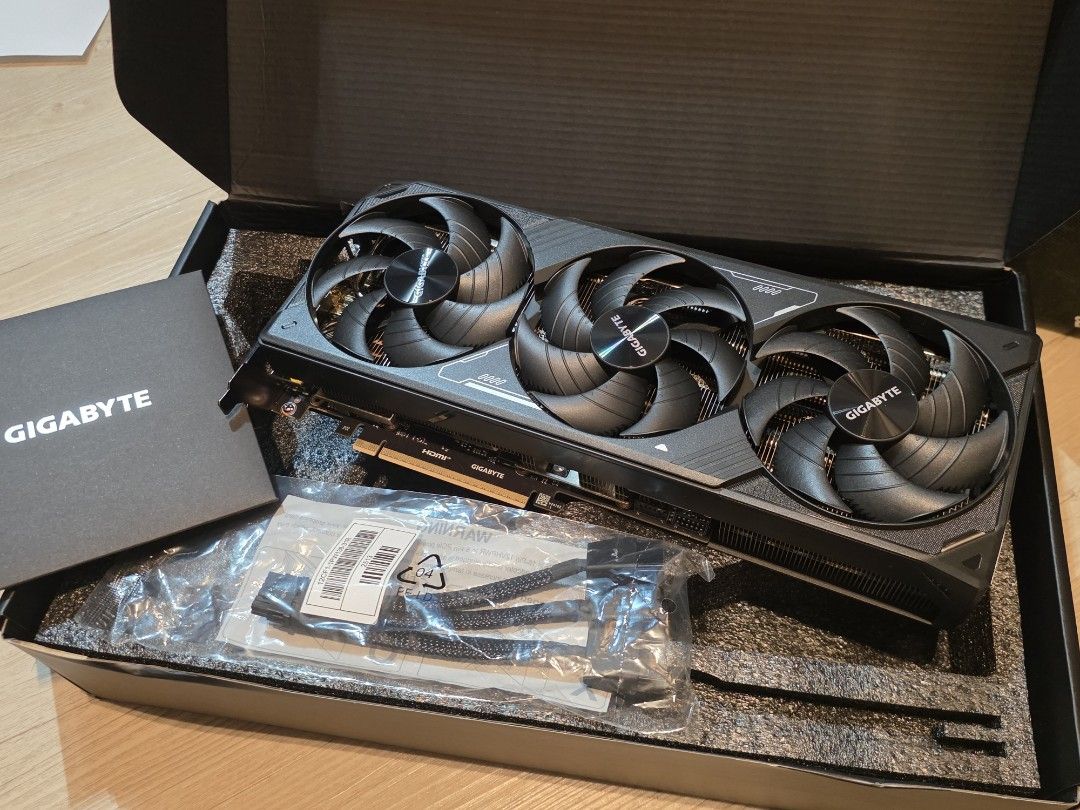 Gigabyte RTX 5080 GPU RTX5080465195922484766720