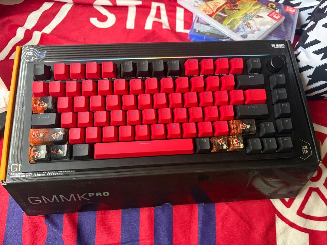 Glorious GMMK Pro Mechanical Keyboard with Custom Keycaps464755425427466240