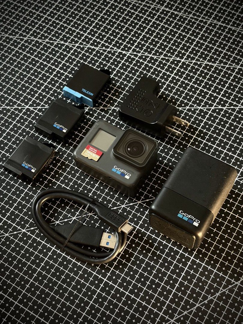GoPro HERO 6 Black (Category: Cameras) located in Rodriguez. Submitted by tofuven (Listing ID 1440148715, Image 1). Description: RFS: Decluttering ✅ INCLUSIONS: - 3 Batteries - Sandisk Extreme SD card (128 GB) - Battery charger bank (2 slots) - Adapter with USB type C connector - 4 Selfie sticks - Waterproof Case - GoPro Sleeve + Gray Lanyard - GoPro Black Lanyard - With box and manuals - Pacific Gears Hardcase Slight Issue: GoPro Side button is 