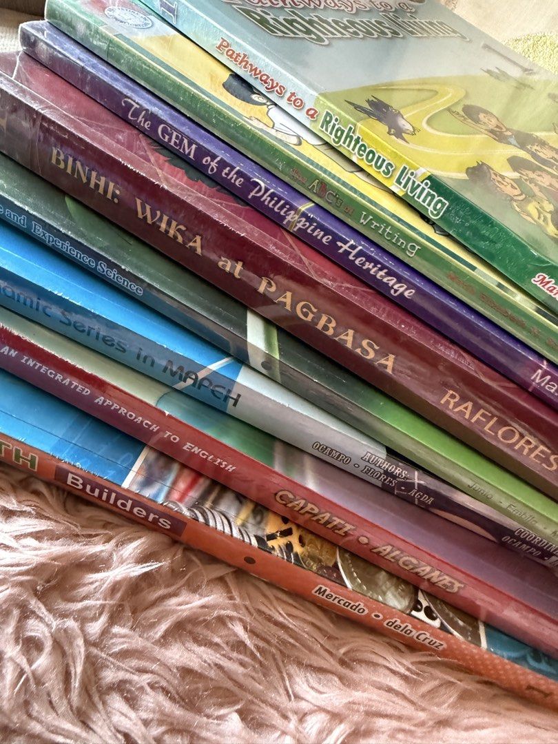 GRADE 1 BOOKS (Private School) (Category: Textbooks) located in Pasig City. Submitted by martinas.closet (Listing ID 1440004410, Image 1). Description: K to 12 Curriculum Grade 1 Books (barely used) ✔️ Looks new ✔️ With cover ✔️ Some activities have answer using pencil only 1. Pathways to a Righteous Living 1 2. The ABC of Writing 1 3. The GEM of the Philippines Heritage 1 4. BINHI Wika at Pagbasa para sa Elementarya 1 5. Explore and Experience S