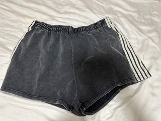 (Category: ) located in . Submitted by starysugrr (Listing ID 1440139389, Image 1). Description: .