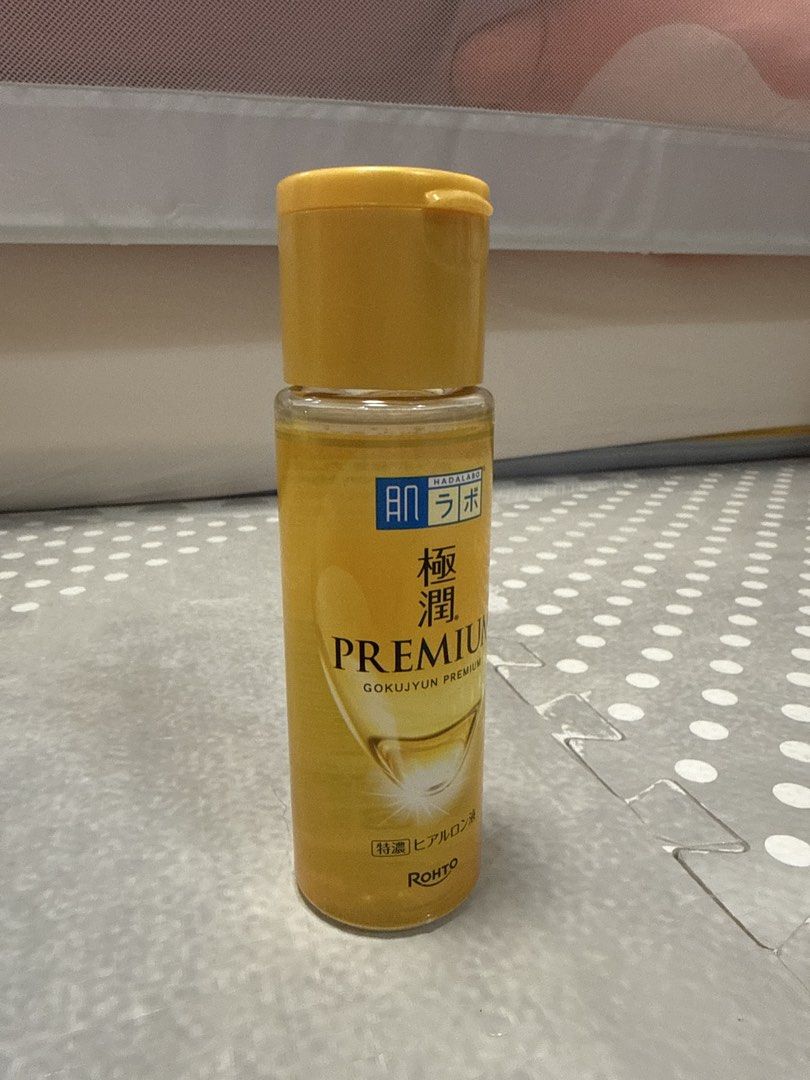 Hada Labo Premium Lotion 170ml FULL (Category: Face Care) located in Marikina City. Submitted by plnkrs (Listing ID 1440100224, Image 1). Description: Bought from Japan last December 2025 Rfs: Not suitable for me. I prefer the lighter one. 📍Cupang Antipolo.
