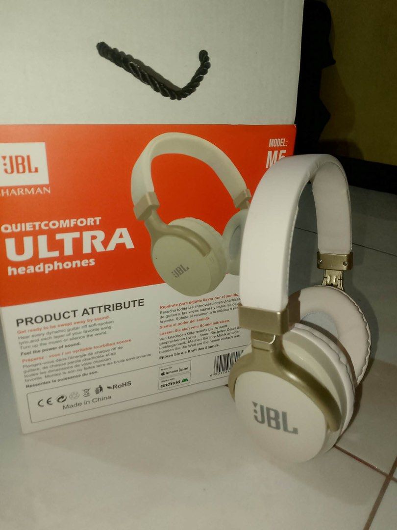 JBL HEADPHONES WITH NOISE CANCELLING (Category: Headphones & Headsets) located in Caloocan City. Submitted by wcbangkokskincare2021 (Listing ID 1440135683, Image 1). Description: HONGKONG PULL OUT.
